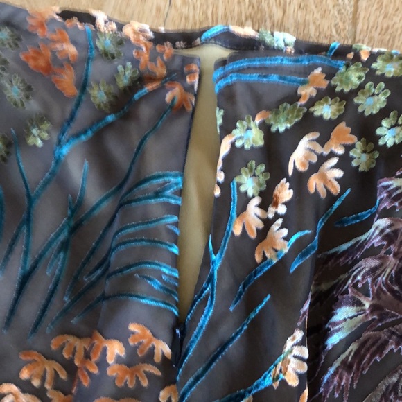 Boston Proper Flowy Midi-skirt Size 4 very gently used - Picture 9 of 11